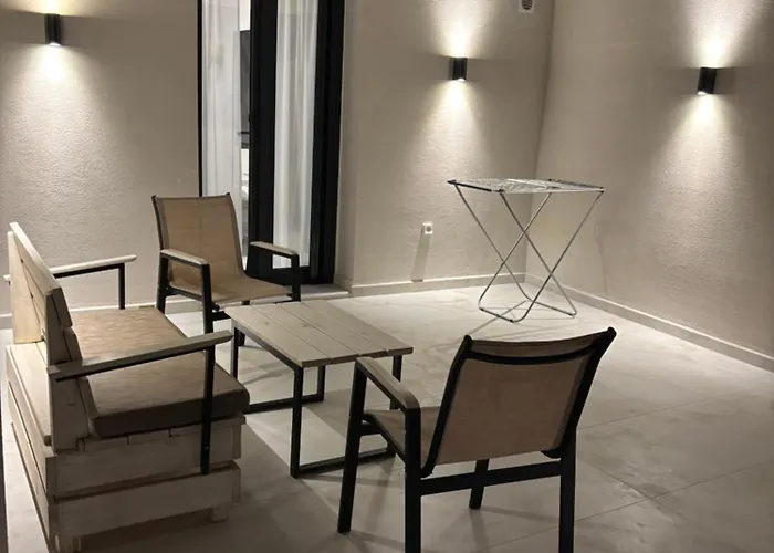 Domuselysia I Apartman *